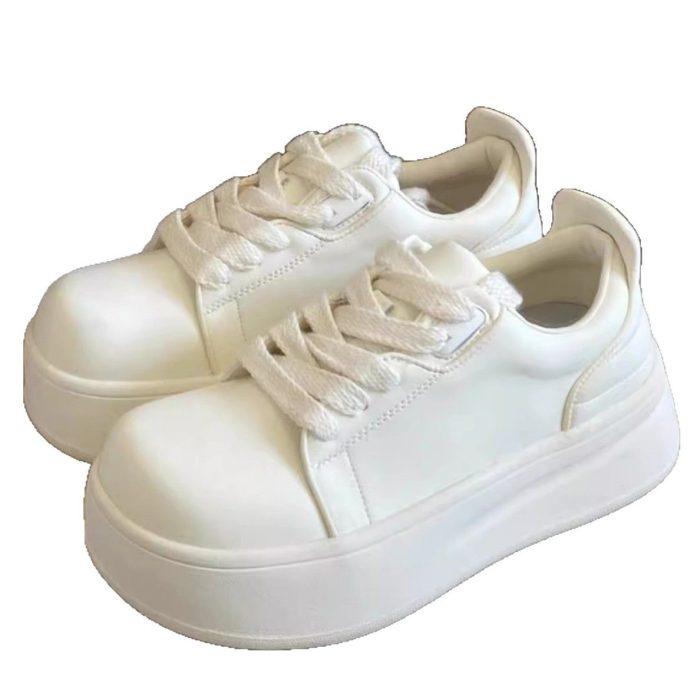 The most fashionable trendy shoes-1010111